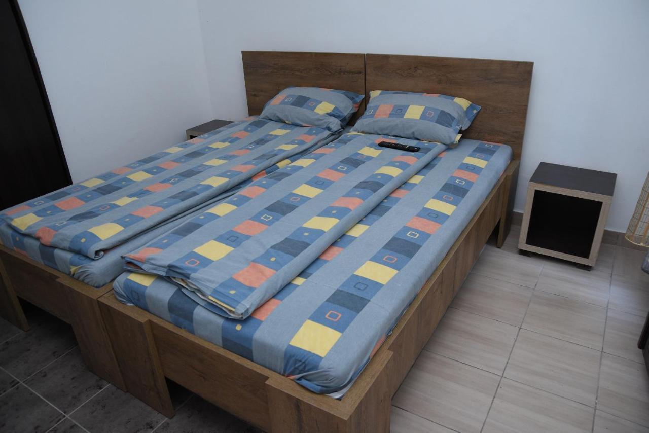 MM Narcis Bed and Breakfast Vlasina Rid Exterior foto