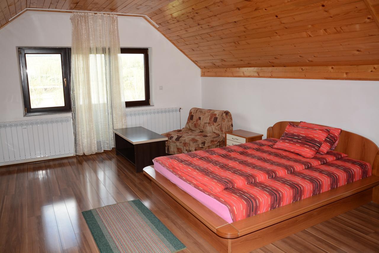 MM Narcis Bed and Breakfast Vlasina Rid Exterior foto