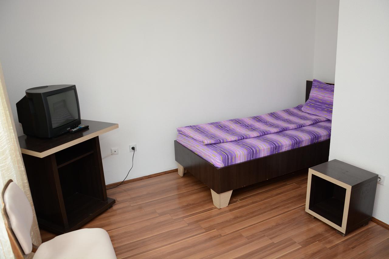 MM Narcis Bed and Breakfast Vlasina Rid Exterior foto