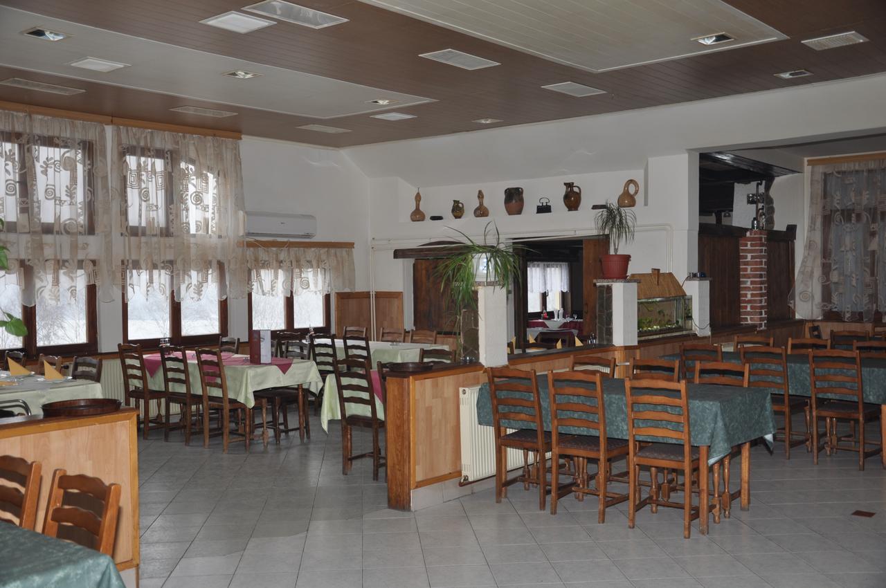 MM Narcis Bed and Breakfast Vlasina Rid Exterior foto