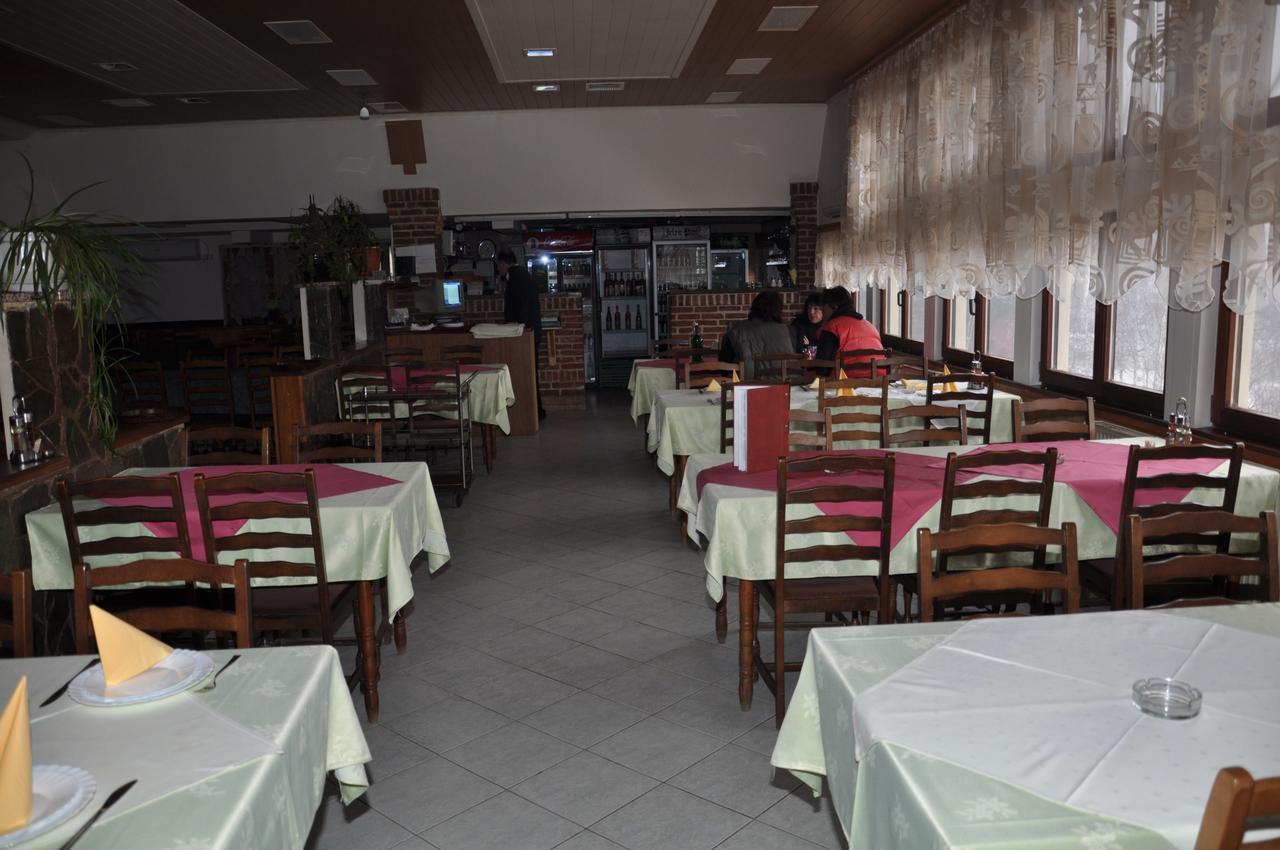 MM Narcis Bed and Breakfast Vlasina Rid Exterior foto