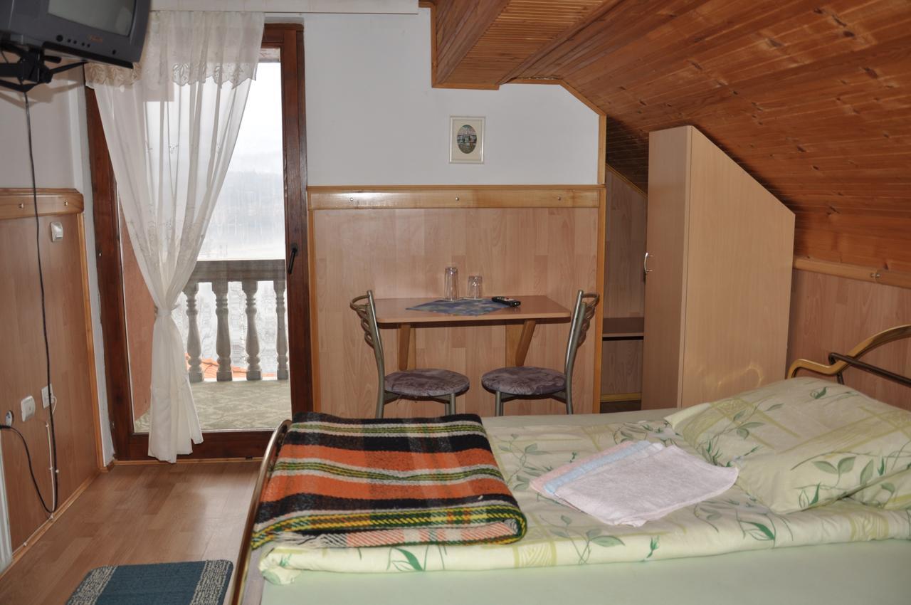 MM Narcis Bed and Breakfast Vlasina Rid Exterior foto