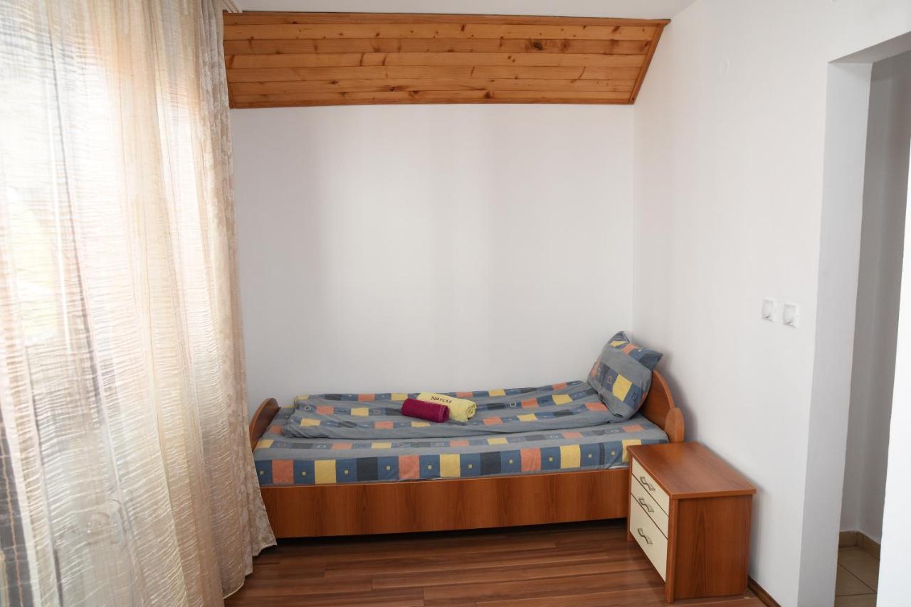MM Narcis Bed and Breakfast Vlasina Rid Exterior foto