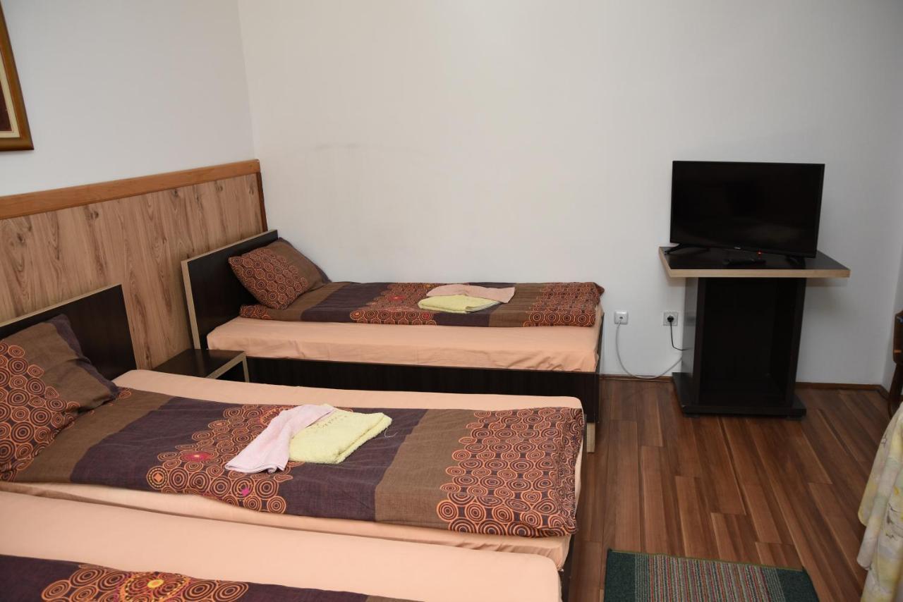 MM Narcis Bed and Breakfast Vlasina Rid Exterior foto