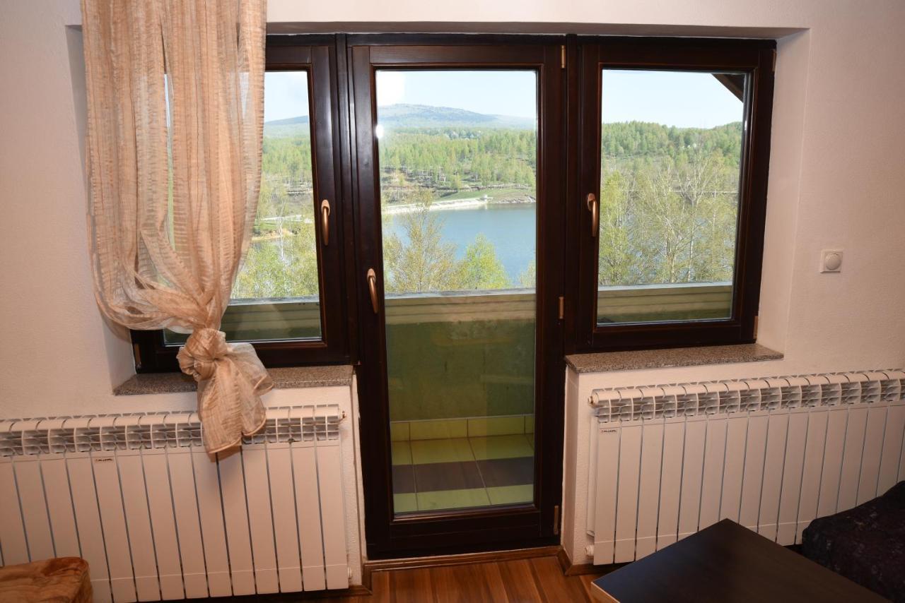 MM Narcis Bed and Breakfast Vlasina Rid Exterior foto