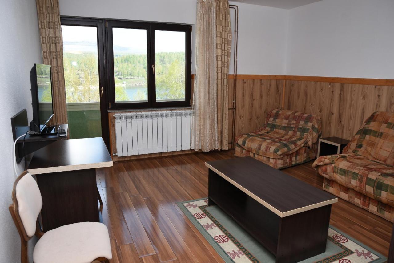 MM Narcis Bed and Breakfast Vlasina Rid Exterior foto