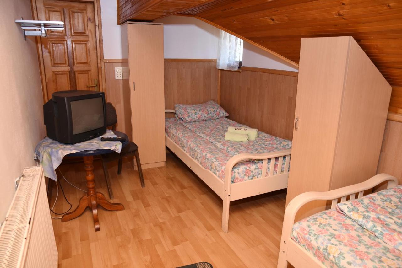 MM Narcis Bed and Breakfast Vlasina Rid Exterior foto